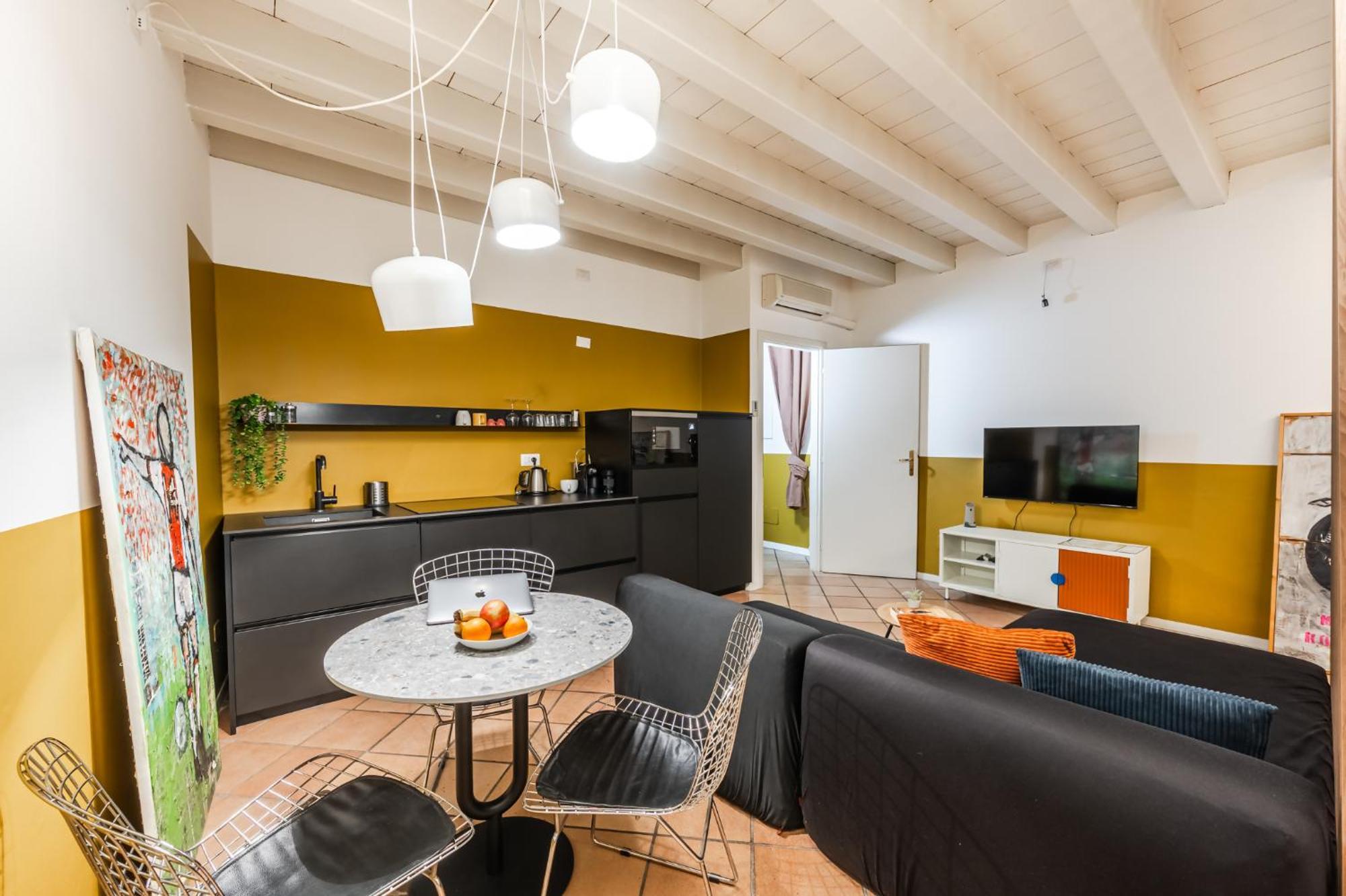 Riverwalk Al Castello Indipendent Apartments ヴェローナ エクステリア 写真