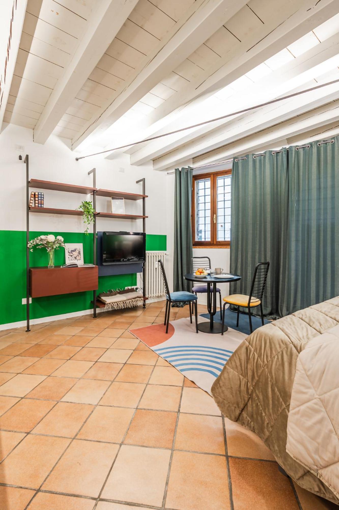 Riverwalk Al Castello Indipendent Apartments ヴェローナ エクステリア 写真