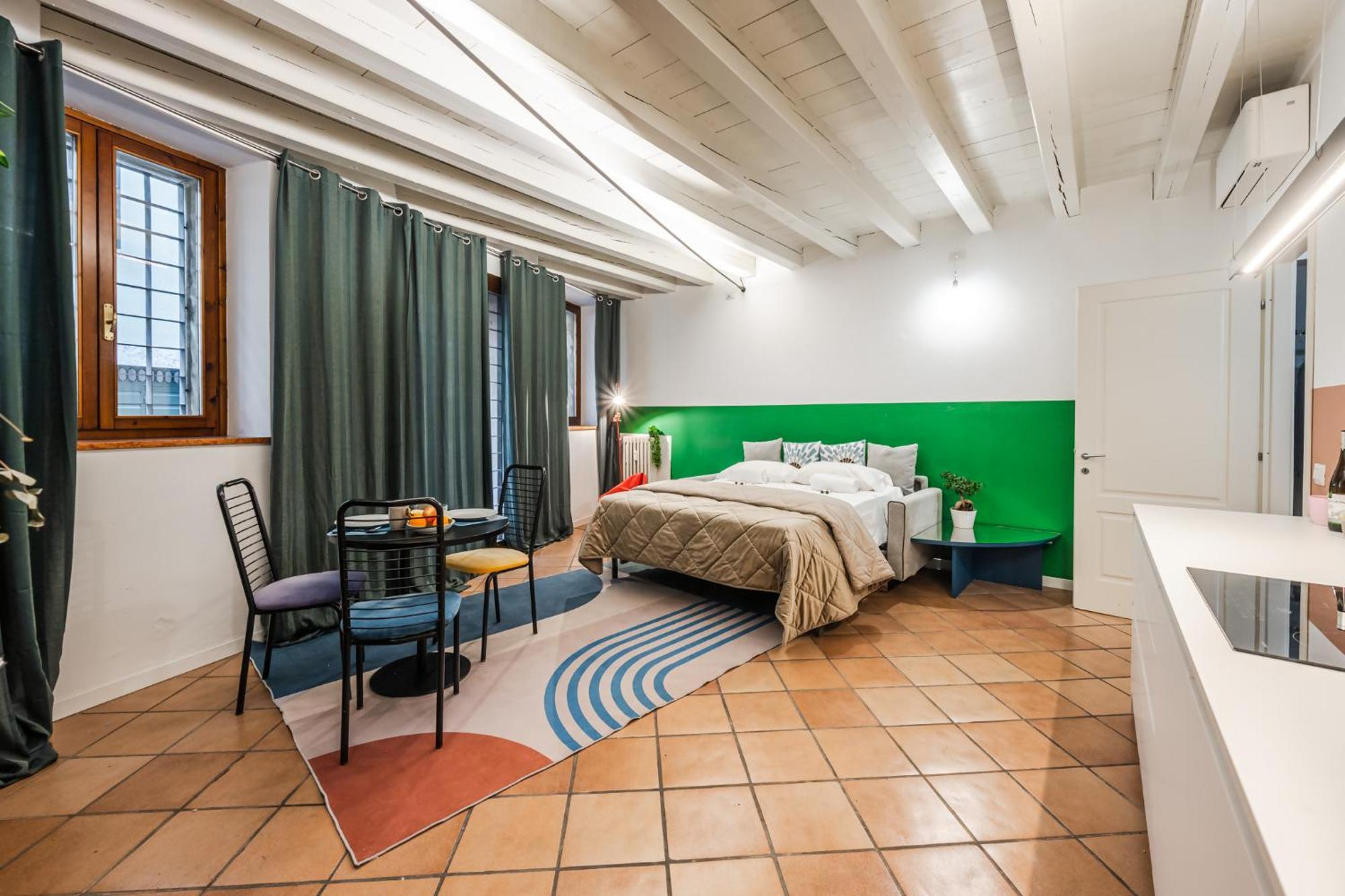 Riverwalk Al Castello Indipendent Apartments ヴェローナ エクステリア 写真