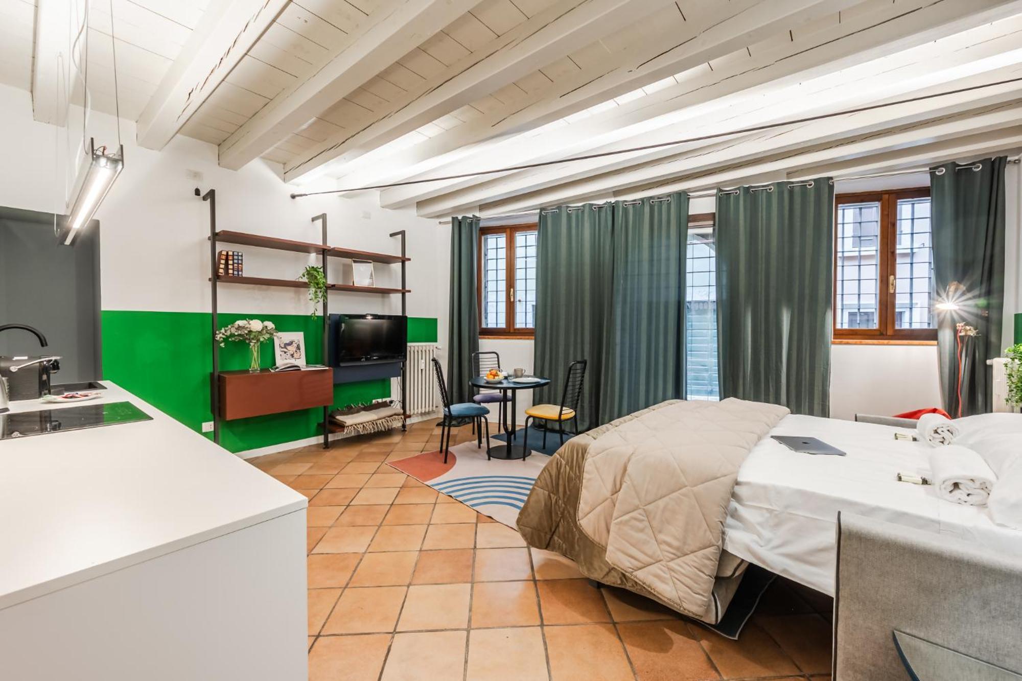 Riverwalk Al Castello Indipendent Apartments ヴェローナ エクステリア 写真